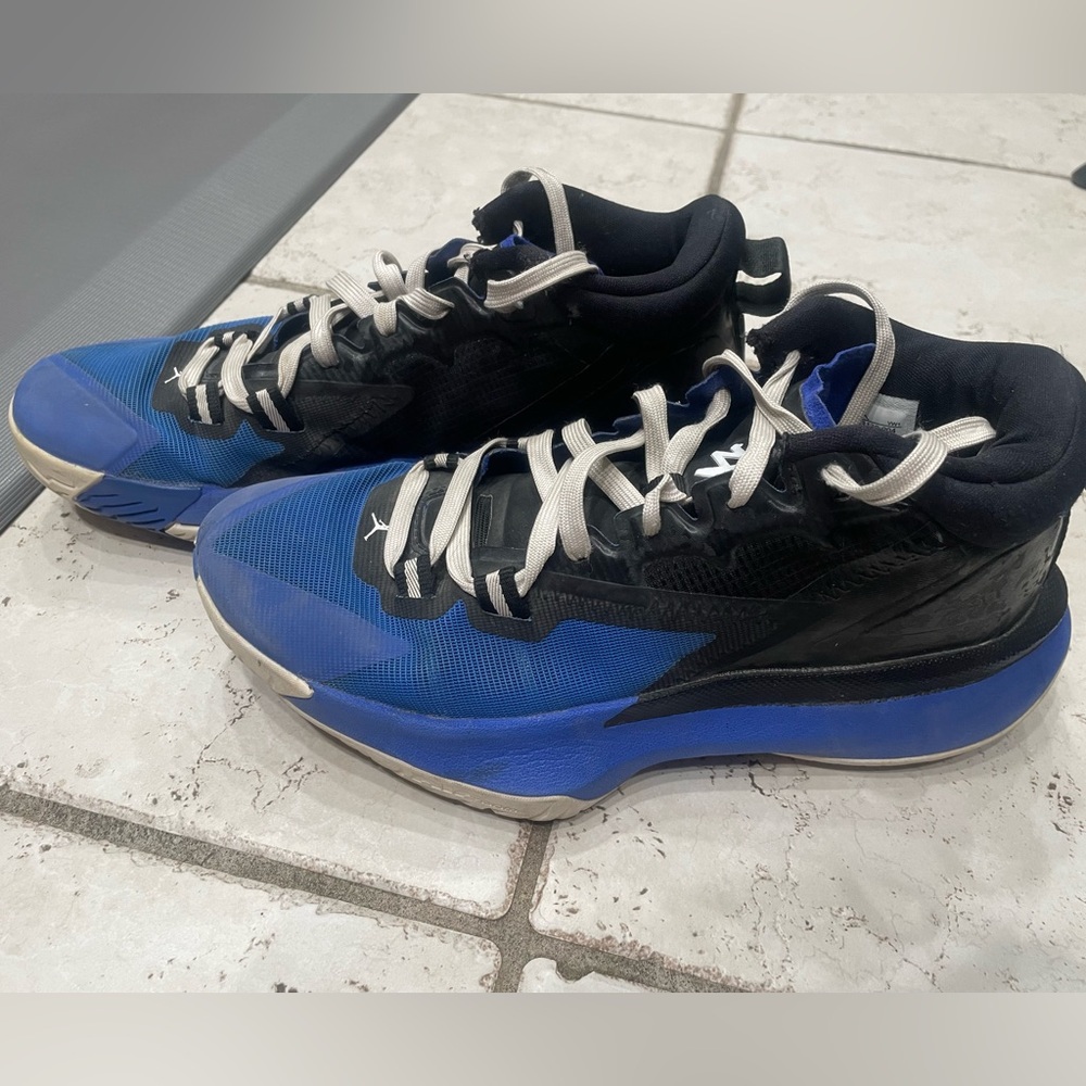 Air Jordan Men’s Zion 1 Duke Blue Black Basketball Shoes Size 7